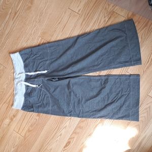 Lululemon cropped wide leg pant